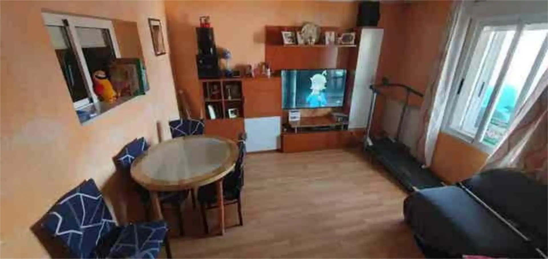 Casa o xalet en venda a Los Bloques Sala d'estar de Casa o xalet en venda en Zamora Capital amb Calefacció, Terrassa i Moblat