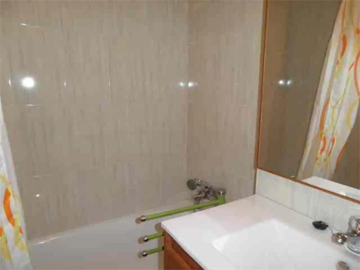 Flat for sale in Casetas - Villarrapa Bathroom of Flat for sale in Zaragoza Capital with Terrace and Swimming Pool