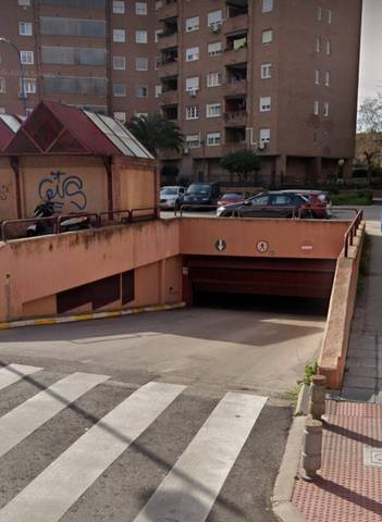 Garaje en Alquiler en Avenida de Francia, 26 en El Carrascal