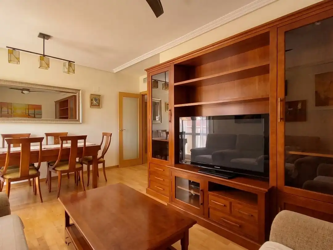 Piso en venta en Calle Vigo, 1, Pryconsa - Juan de Austria Sala de estar de Piso en venta en Alcalá de Henares con Aire acondicionado, Calefacción y Jardín privado