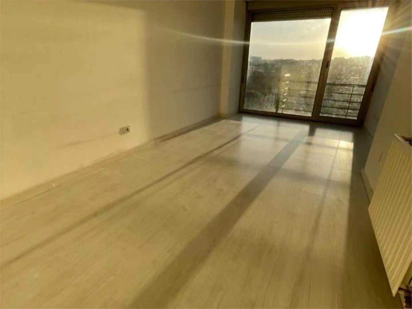 Wohnung zur Miete in Calle Manuel Fernández Avello, 14, HUCA - La Cadellada Wohnung zur Miete in Oviedo mit Terrasse