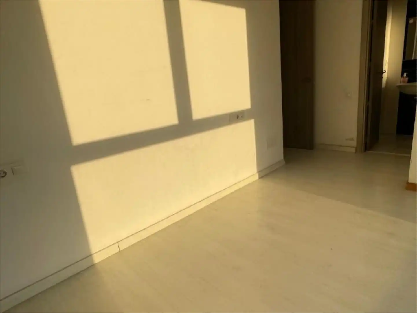Wohnung zur Miete in Calle Manuel Fernández Avello, 14, HUCA - La Cadellada Wohnung zur Miete in Oviedo mit Terrasse