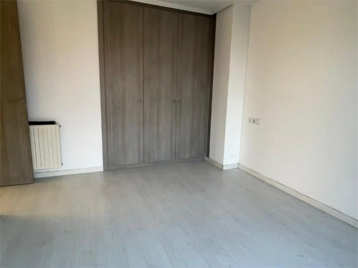 Wohnung zur Miete in Calle Manuel Fernández Avello, 14, HUCA - La Cadellada Schlafzimmer von Wohnung zur Miete in Oviedo mit Terrasse