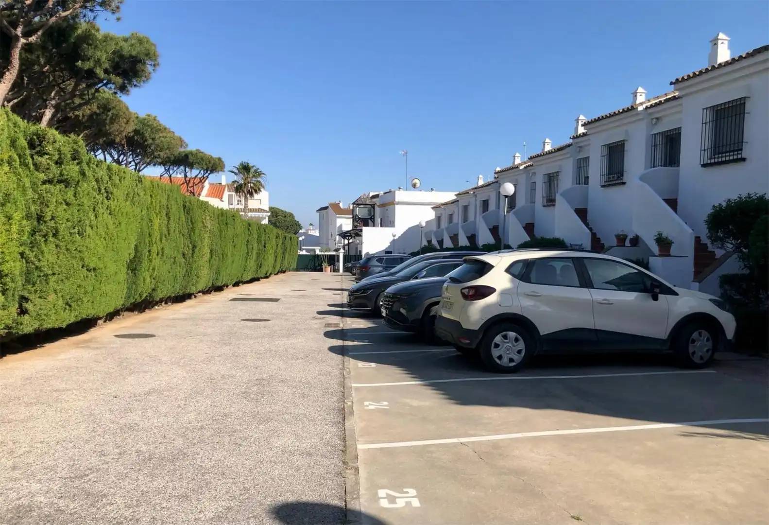 Apartamento de alquiler en Calle Asunción, 3, La Barrosa Parking de Apartamento de alquiler en Chiclana de la Frontera con Calefacción, Terraza y Piscina