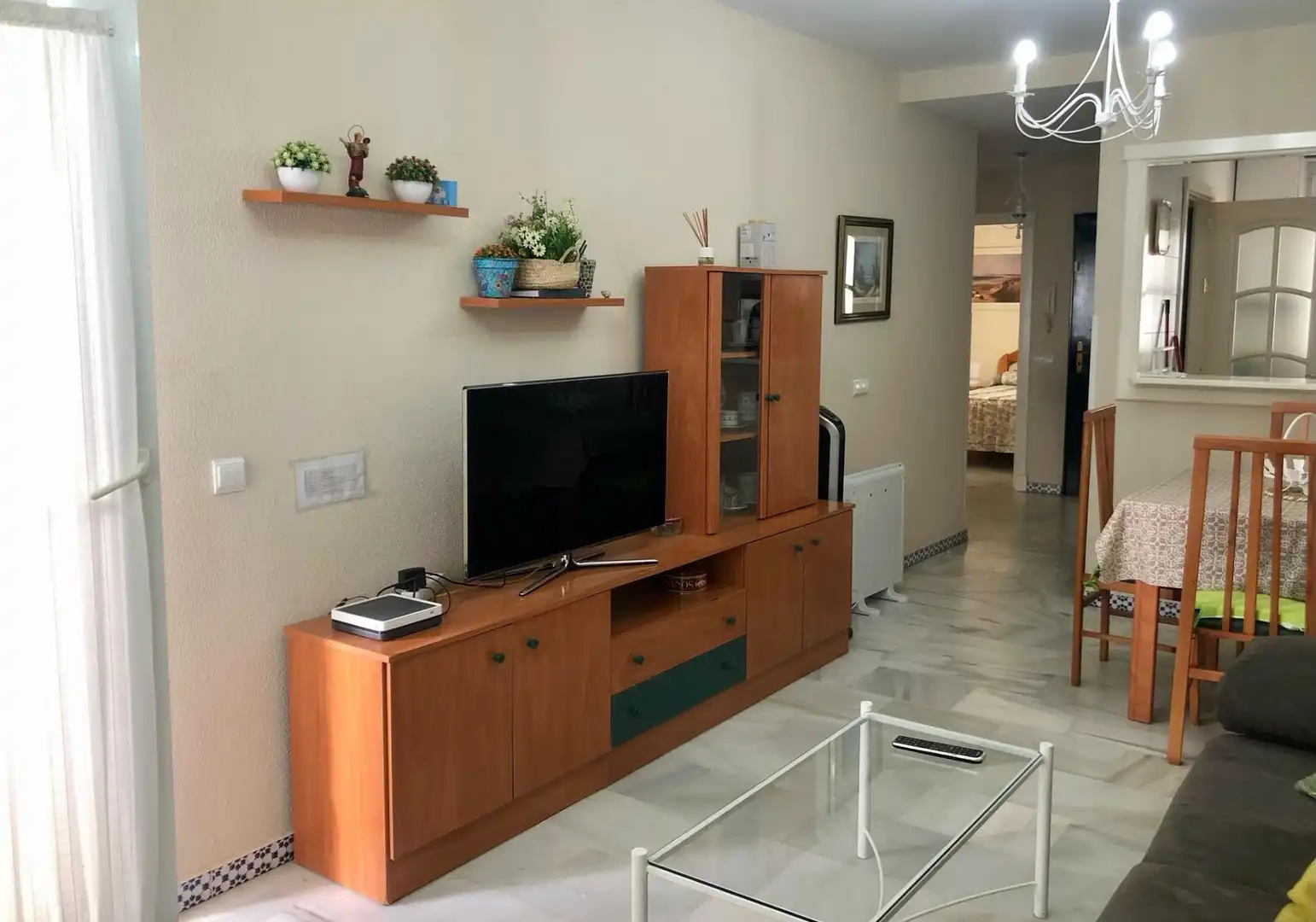 Apartamento de alquiler en Calle Asunción, 3, La Barrosa Sala de estar de Apartamento de alquiler en Chiclana de la Frontera con Calefacción, Terraza y Piscina
