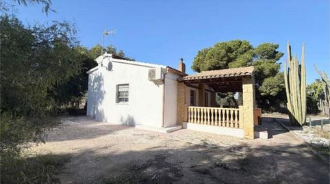 Foto 2 de Casa adosada en venta en Torrellano, Elche / Elx