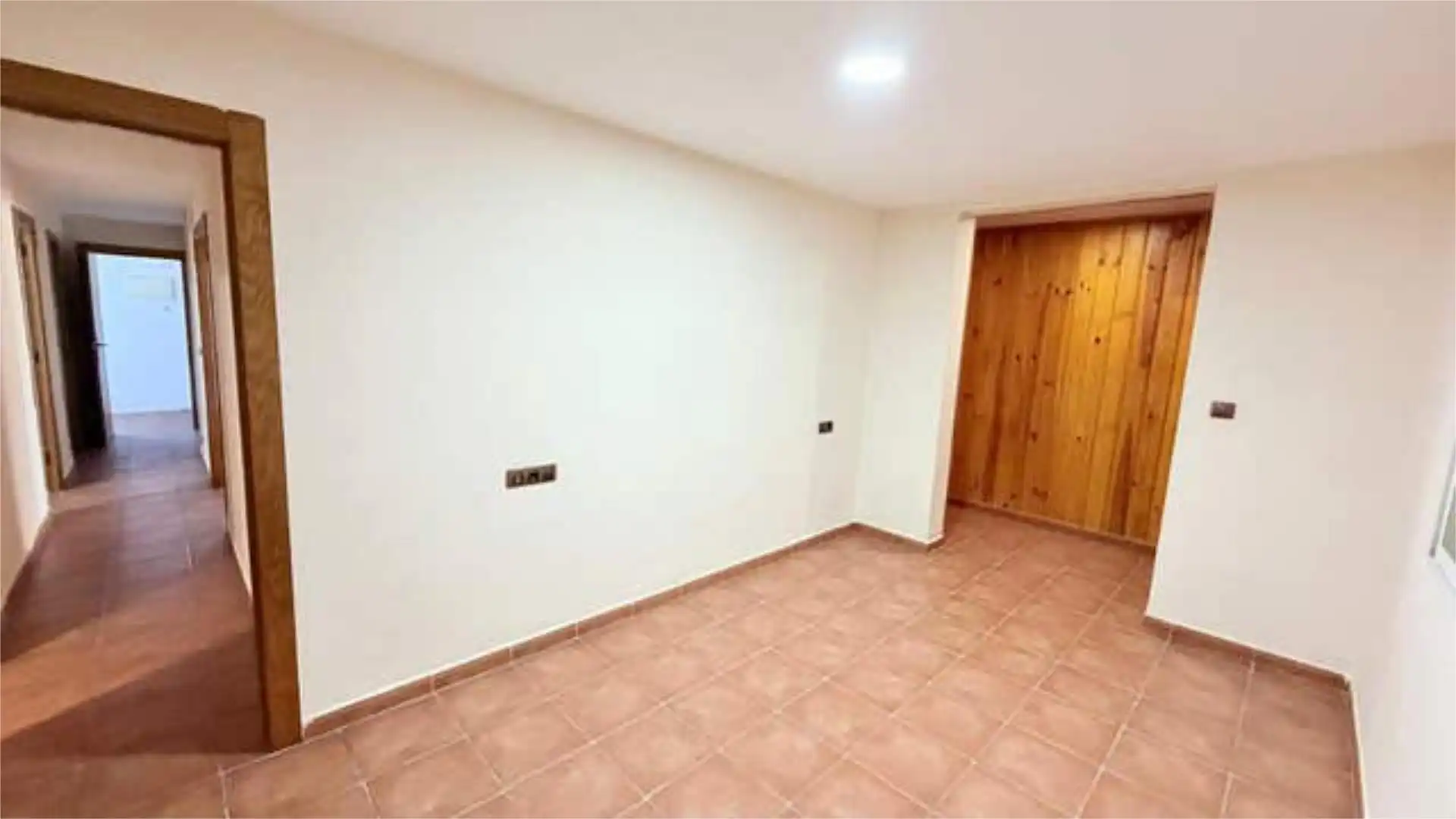 Casa adosada en venta en Torrellano Casa adosada en venta en Elche / Elx con Jardín privado, Terraza y Trastero