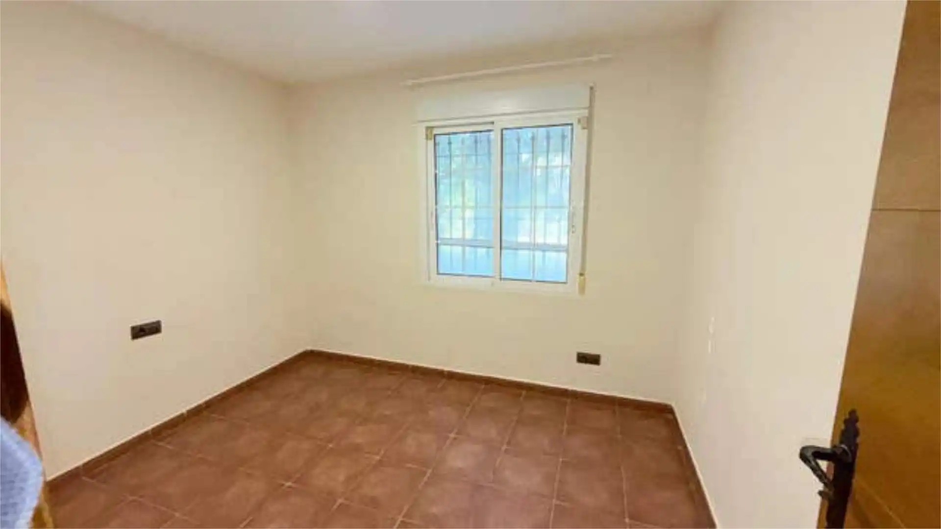 Casa adosada en venta en Torrellano Habitación de Casa adosada en venta en Elche / Elx con Jardín privado, Terraza y Trastero