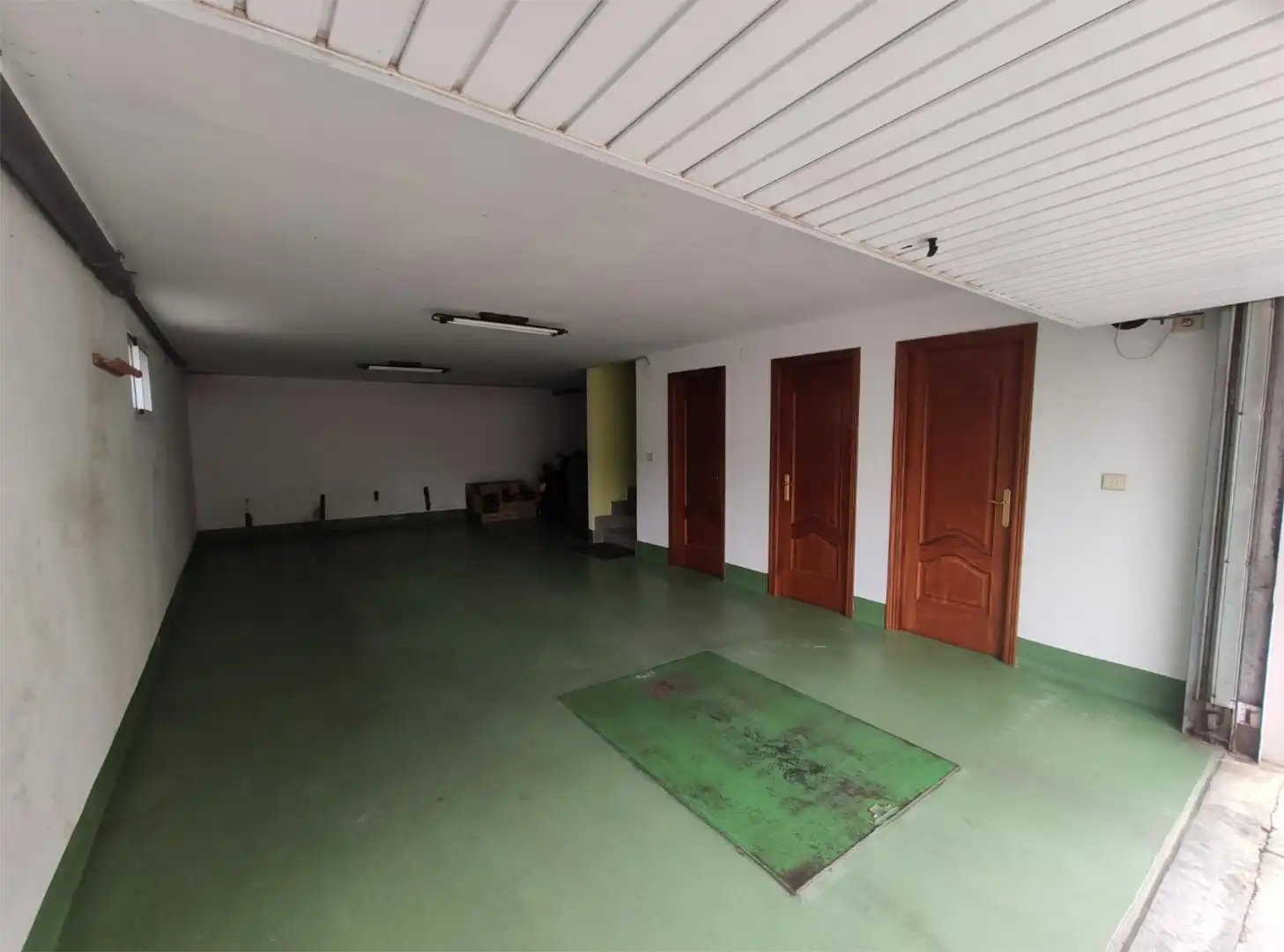 Houses for sale in Sarria  with Heating, Private garden and Parquet flooring