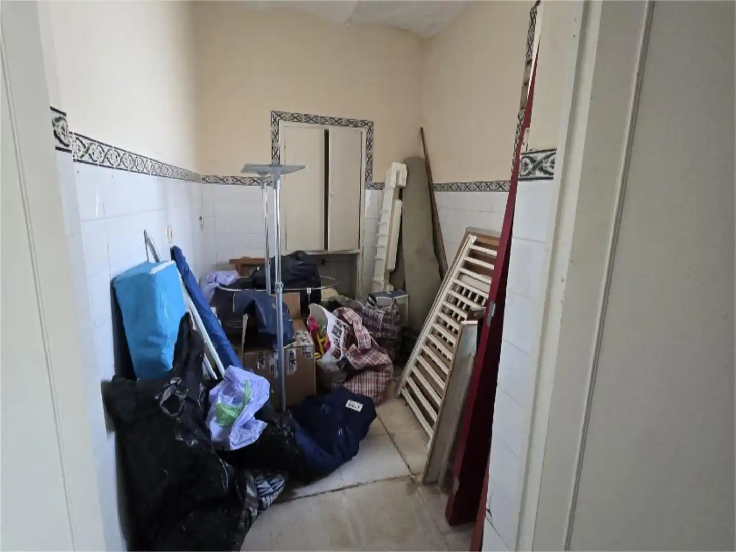 Piso en venta en Algeciras con Aire acondicionado, Calefacción y Jardín privado