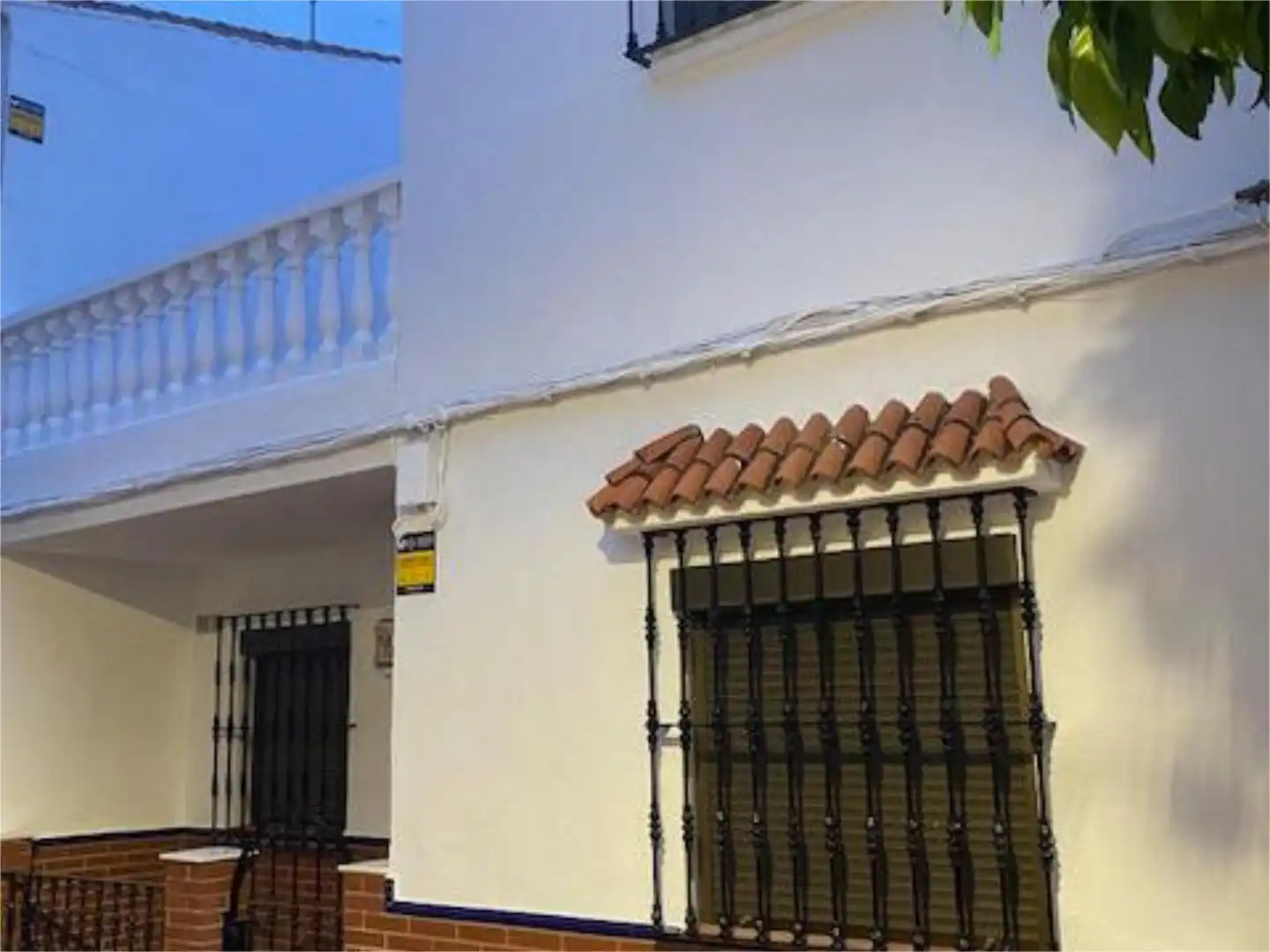 Vista exterior de Casa adosada de lloguer en Alcalá de Guadaira amb Aire condicionat, Calefacció i Terrassa