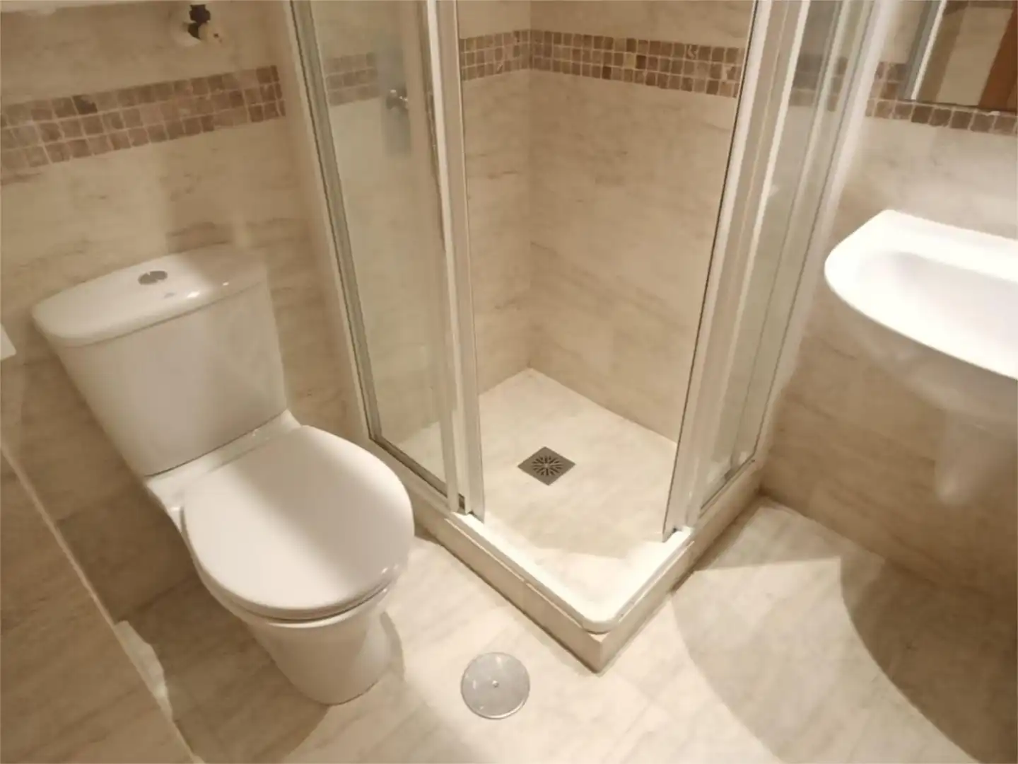 Badezimmer von Wohnung zum Verkauf in A Coruña Capital 