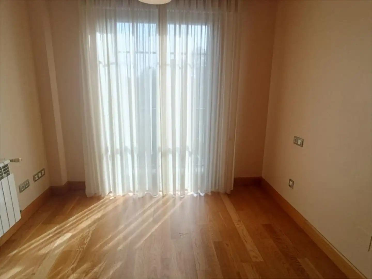 Schlafzimmer von Wohnung zum Verkauf in A Coruña Capital 