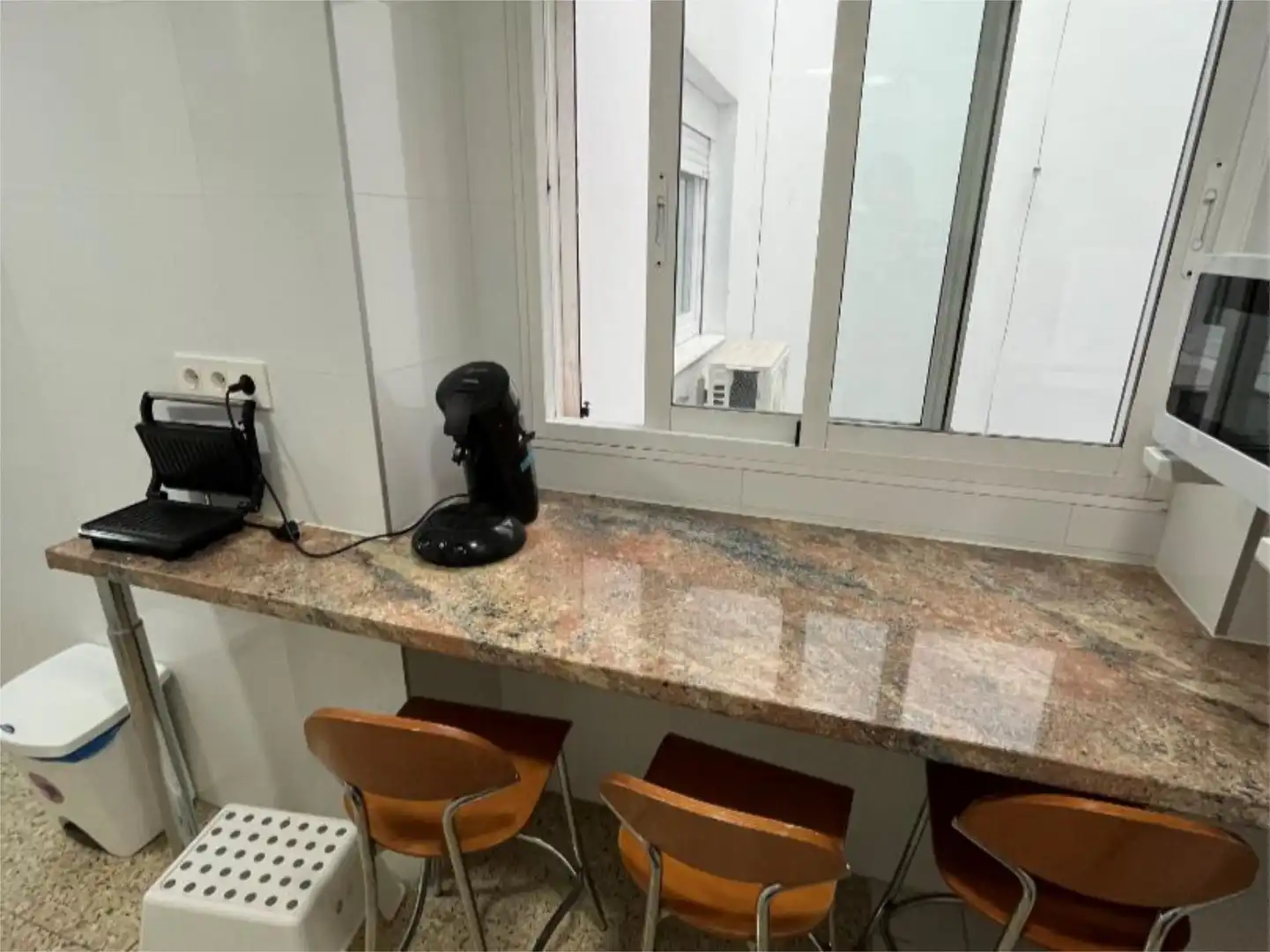 Flat for sale in Calle de Rodrigo Rebolledo, 39, Las Fuentes Kitchen of Flat for sale in Zaragoza with Air Conditioner, Storage room and Furnished