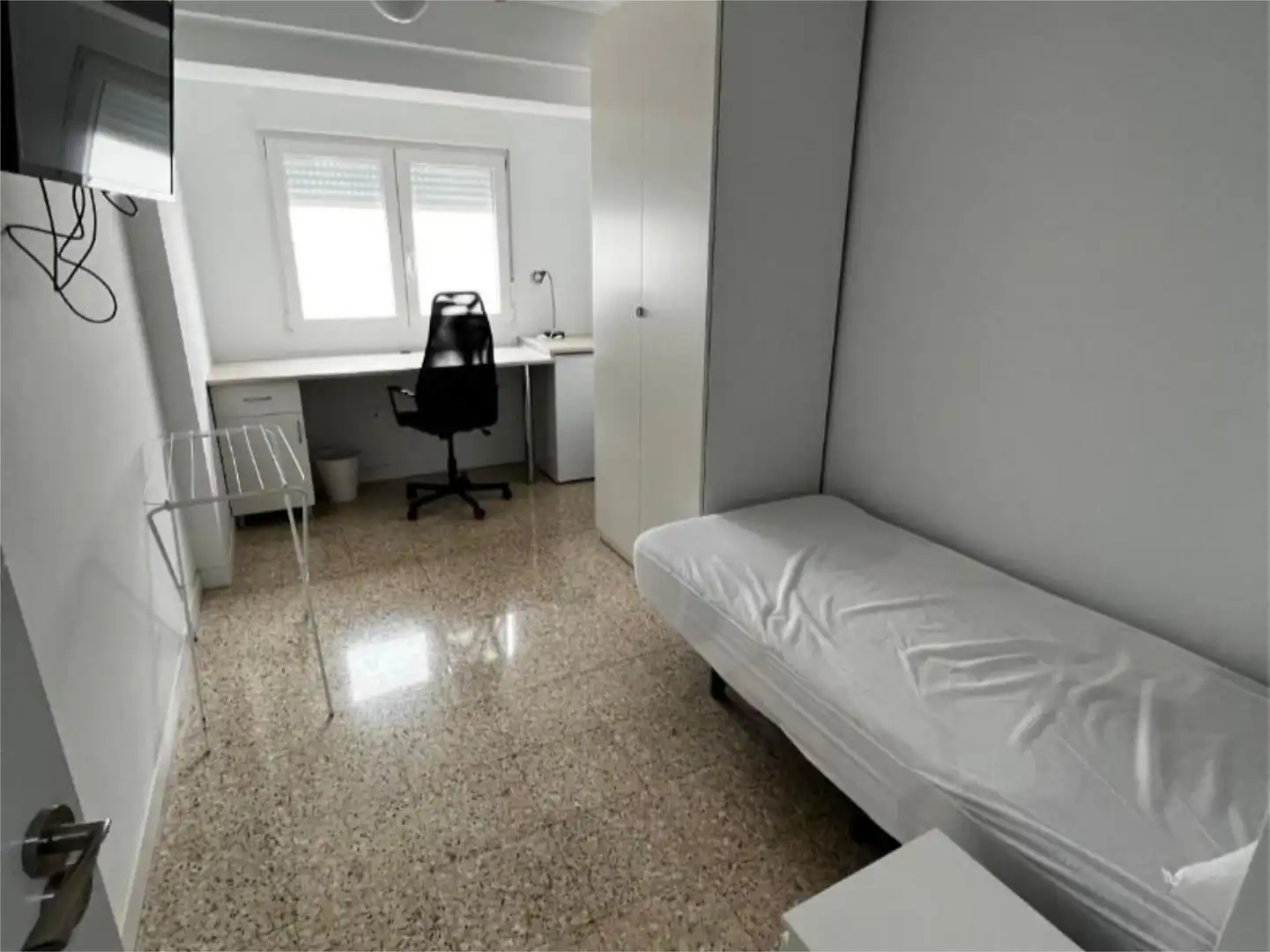 Flat for sale in Calle de Rodrigo Rebolledo, 39, Las Fuentes Bedroom of Flat for sale in Zaragoza with Air Conditioner, Storage room and Furnished