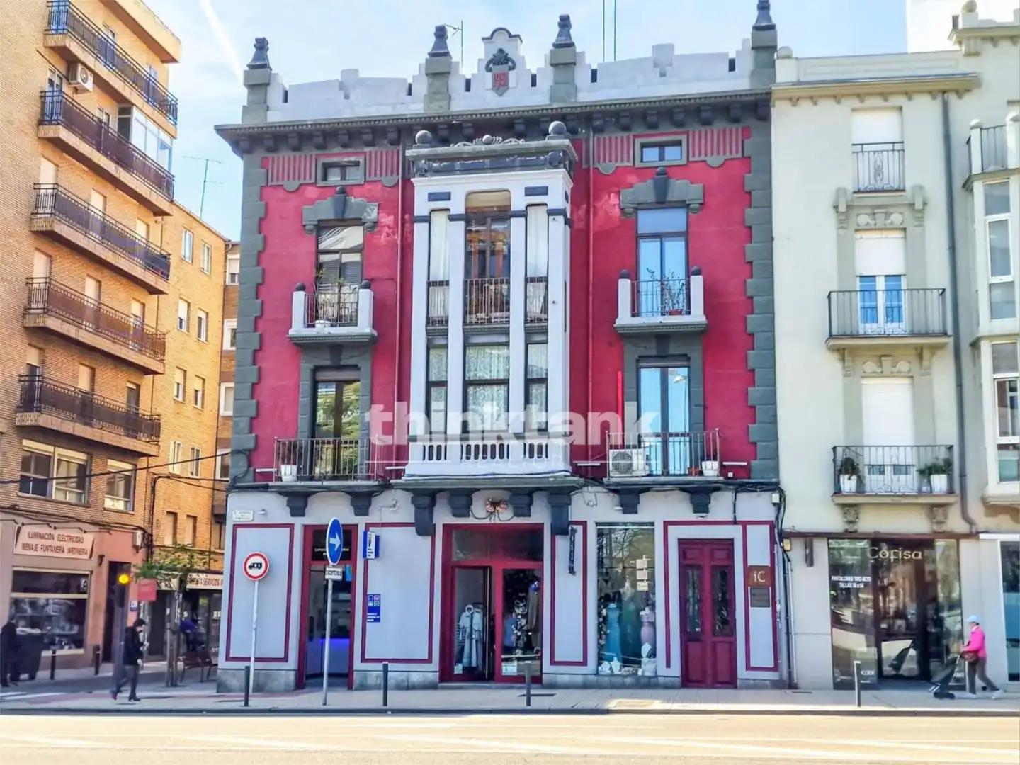 Außenansicht von Wohnung zum Verkauf in Zamora Capital  mit Klimaanlage, Terrasse und Balkon