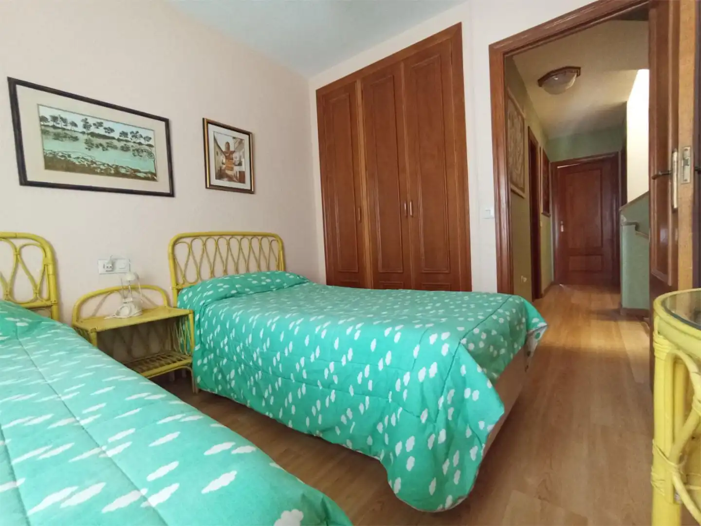 Einfamilien-Reihenhaus zum Verkauf in Calle de la Dorada, 6, Playa de San Juan - El Cabo de las Huertas Schlafzimmer von Einfamilien-Reihenhaus zum Verkauf in Alicante / Alacant mit Terrasse, Schwimmbad und Balkon