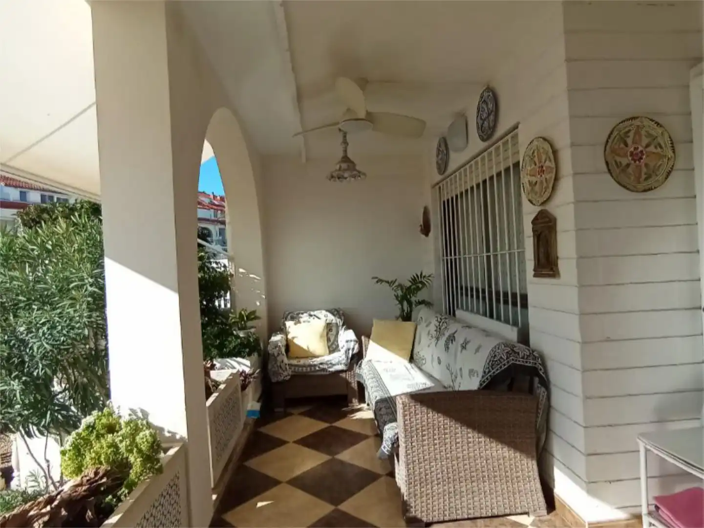 Einfamilien-Reihenhaus zum Verkauf in Calle de la Dorada, 6, Playa de San Juan - El Cabo de las Huertas Terrasse von Einfamilien-Reihenhaus zum Verkauf in Alicante / Alacant mit Terrasse, Schwimmbad und Balkon