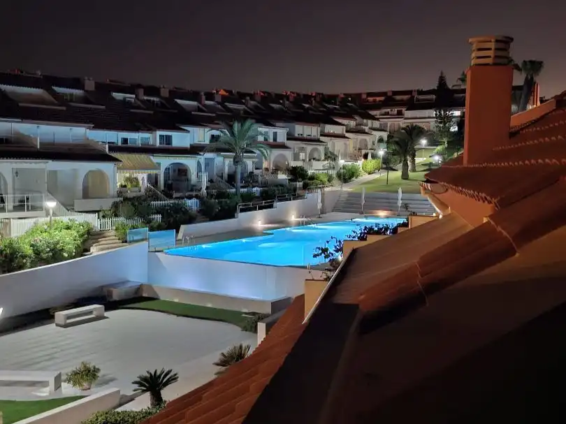 Piso en venta en Calle de la Dorada, 6, Cabo de las Huertas Piscina de Piso en venta en Alicante / Alacant con Calefacción, Jardín privado y Parquet