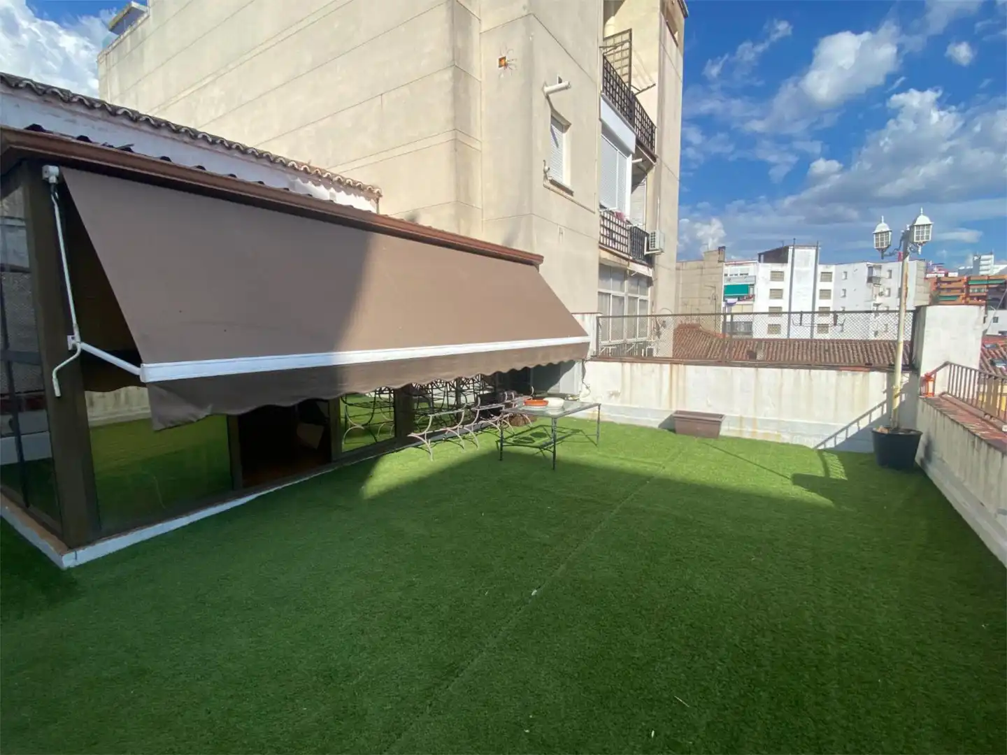 Terraza de Ático de alquiler en Cáceres Capital con Aire acondicionado y Terraza