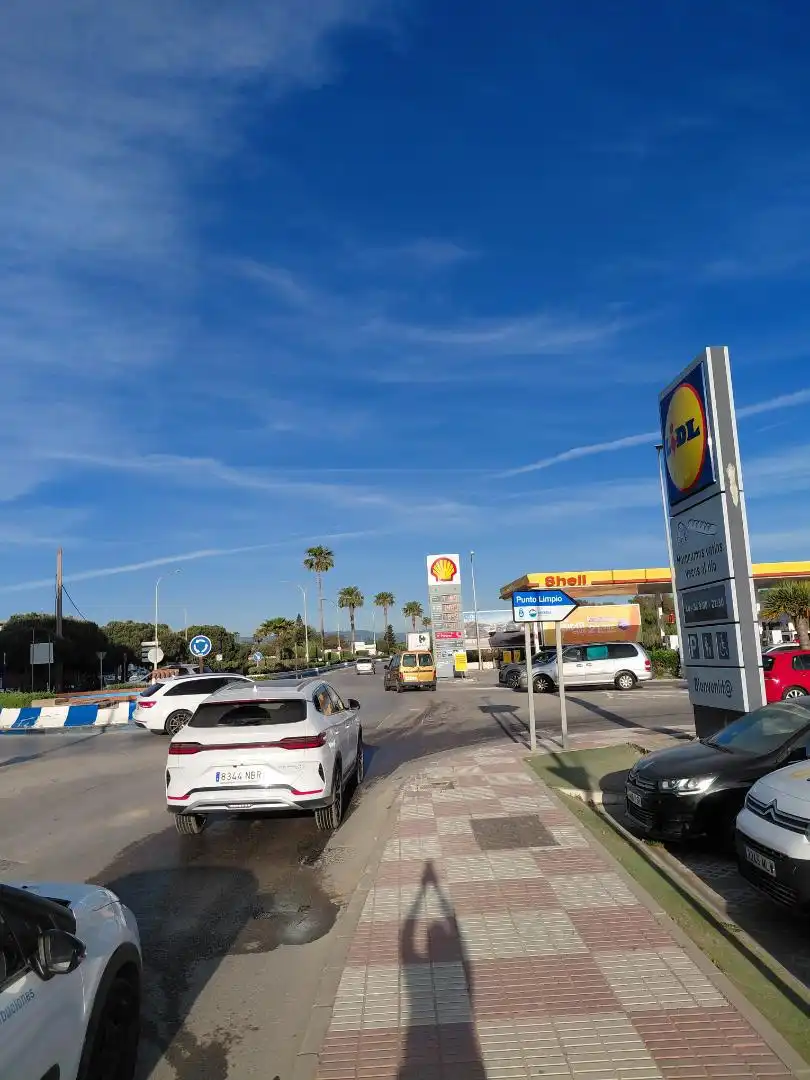 Außenansicht von Country house zum Verkauf in La Línea de la Concepción