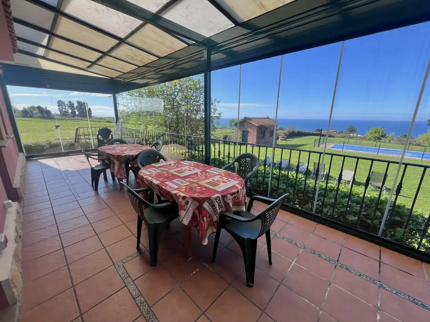 Casa o chalet en venta en Vv-12, 3, Parroquias surorientales Terraza de Casa o chalet en venta en Villaviciosa con Terraza, Piscina y Balcón