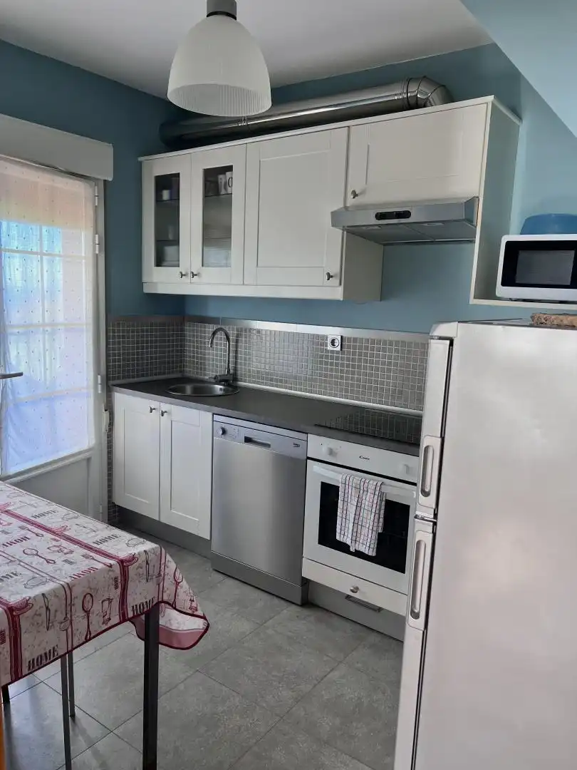 Casa o chalet en venta en Vv-12, 3, Parroquias surorientales Cocina de Casa o chalet en venta en Villaviciosa con Terraza, Piscina y Balcón