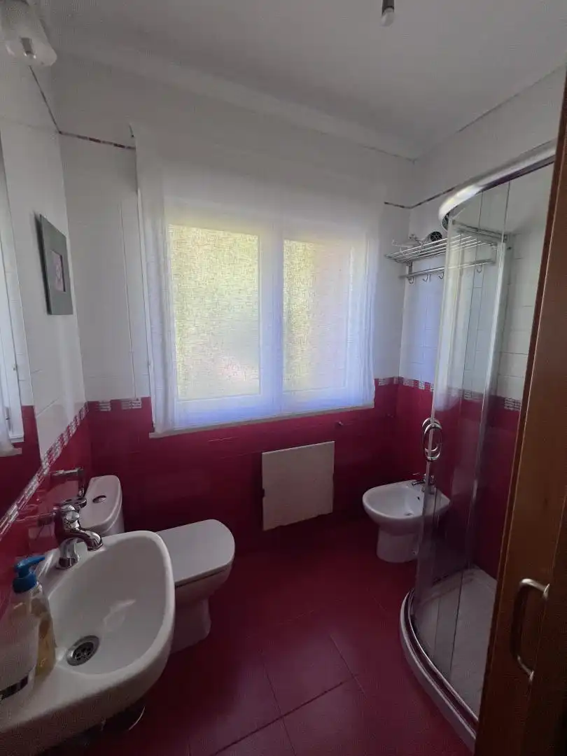 Casa o chalet en venta en Vv-12, 3, Parroquias surorientales Baño de Casa o chalet en venta en Villaviciosa con Terraza, Piscina y Balcón