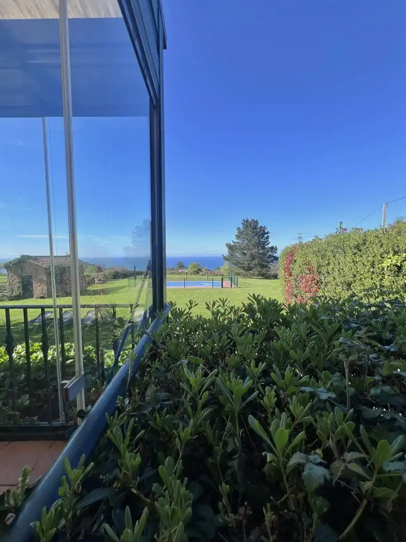 Casa o chalet en venta en Vv-12, 3, Parroquias surorientales Jardín de Casa o chalet en venta en Villaviciosa con Terraza, Piscina y Balcón