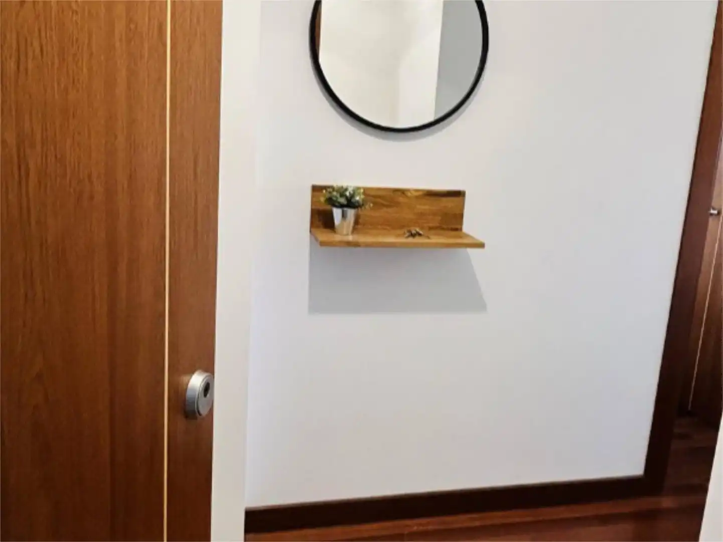 Piso en venta en Santa Cruz de Bezana con Terraza, Piscina y Balcón