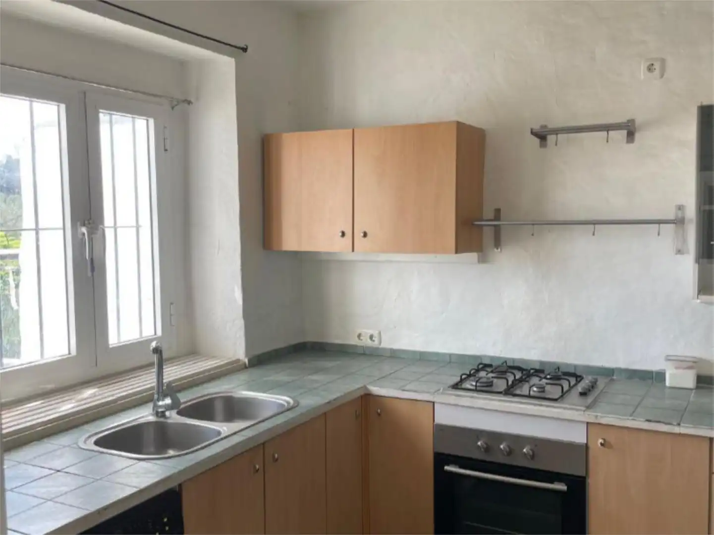 Piso en venta en Calle Castillo, 1, Badolatosa Cocina de Piso en venta en Badolatosa con Calefacción, Jardín privado y Terraza