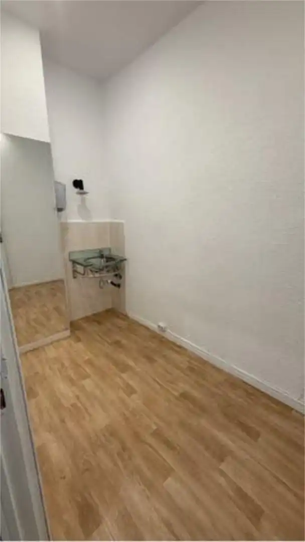 Oficina de alquiler en Quintana Baño de Oficina de alquiler en Madrid