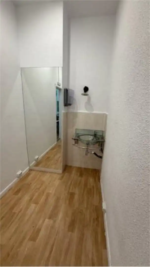 Oficina de alquiler en Quintana Baño de Oficina de alquiler en Madrid