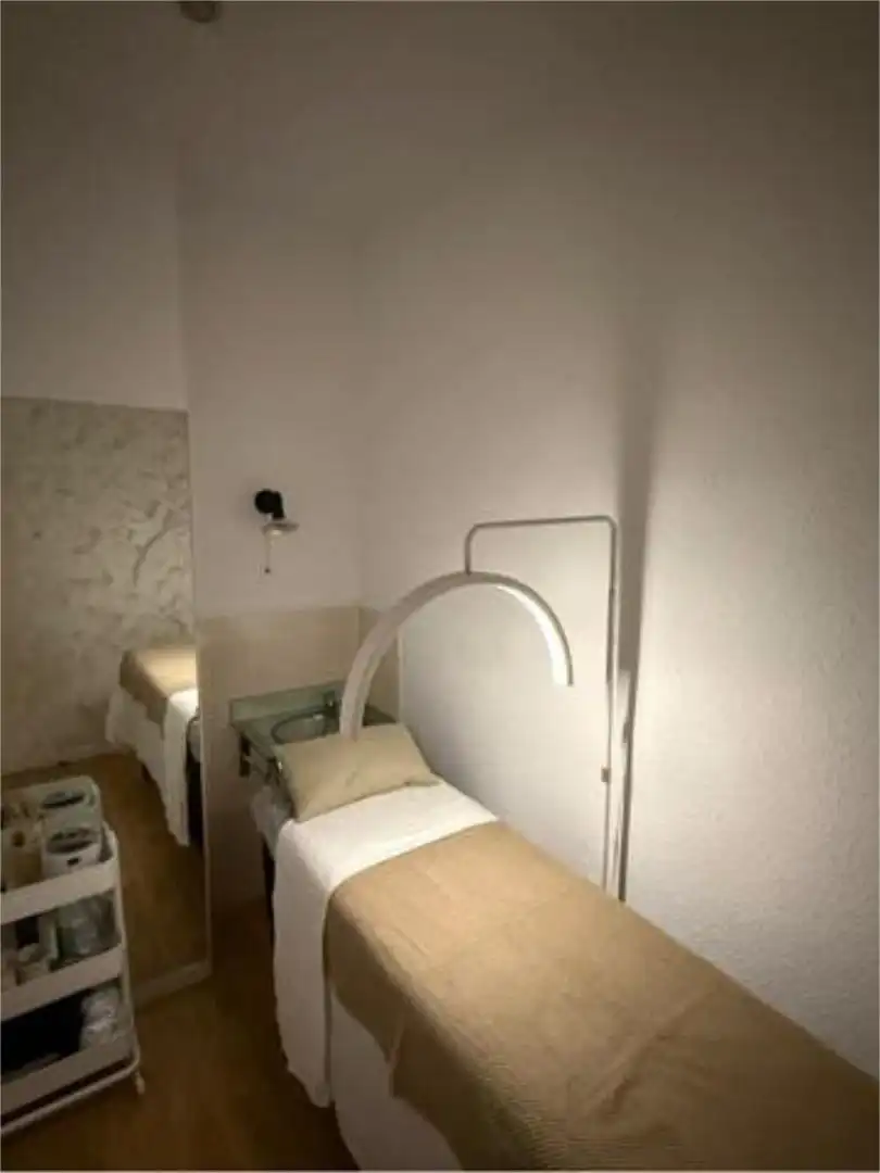 Bedroom of Office for rent in Madrid