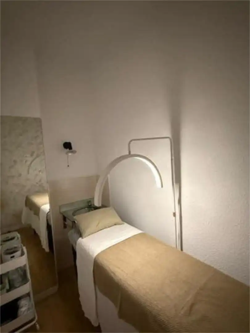 Bedroom of Office for rent in Madrid