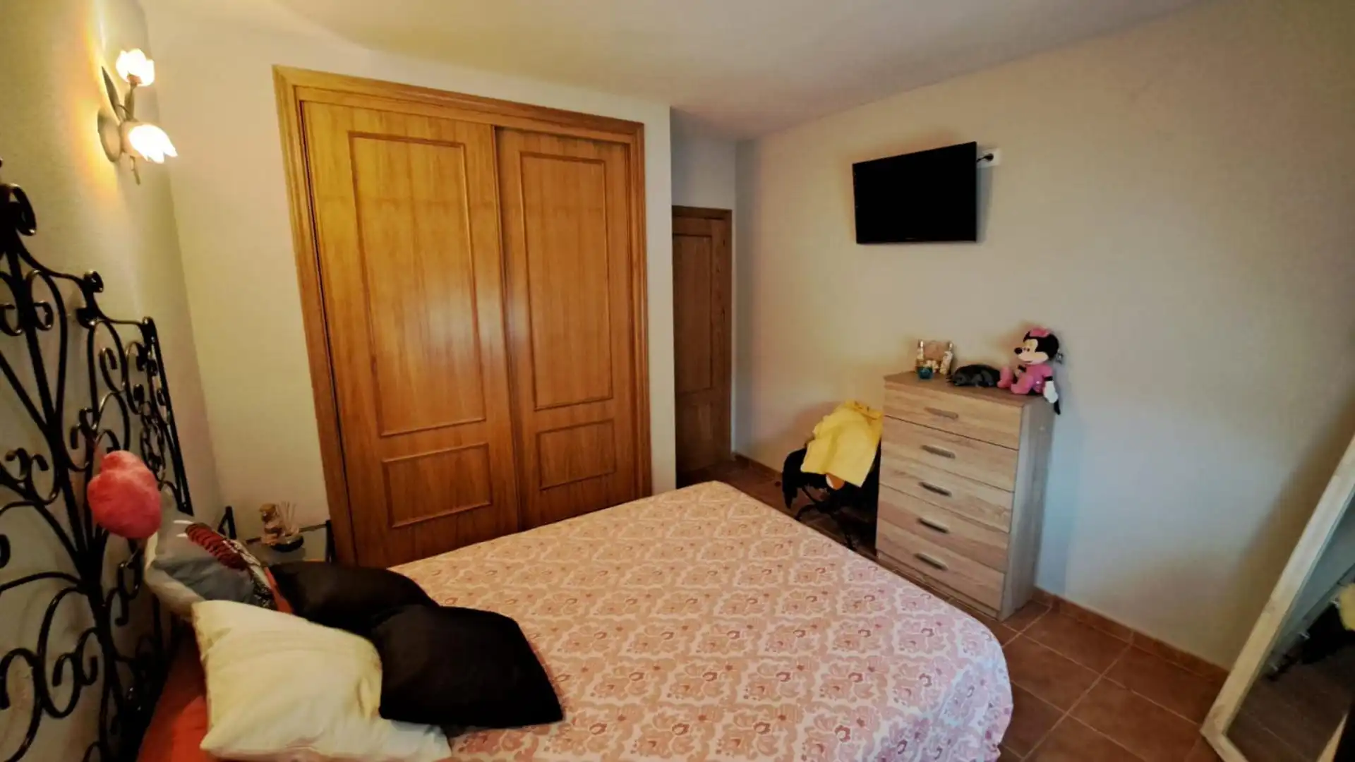 Piso en venta en Calle Castillo, 16, San Román de los Montes Habitación de Piso en venta en San Román de los Montes con Calefacción, Amueblado y Horno