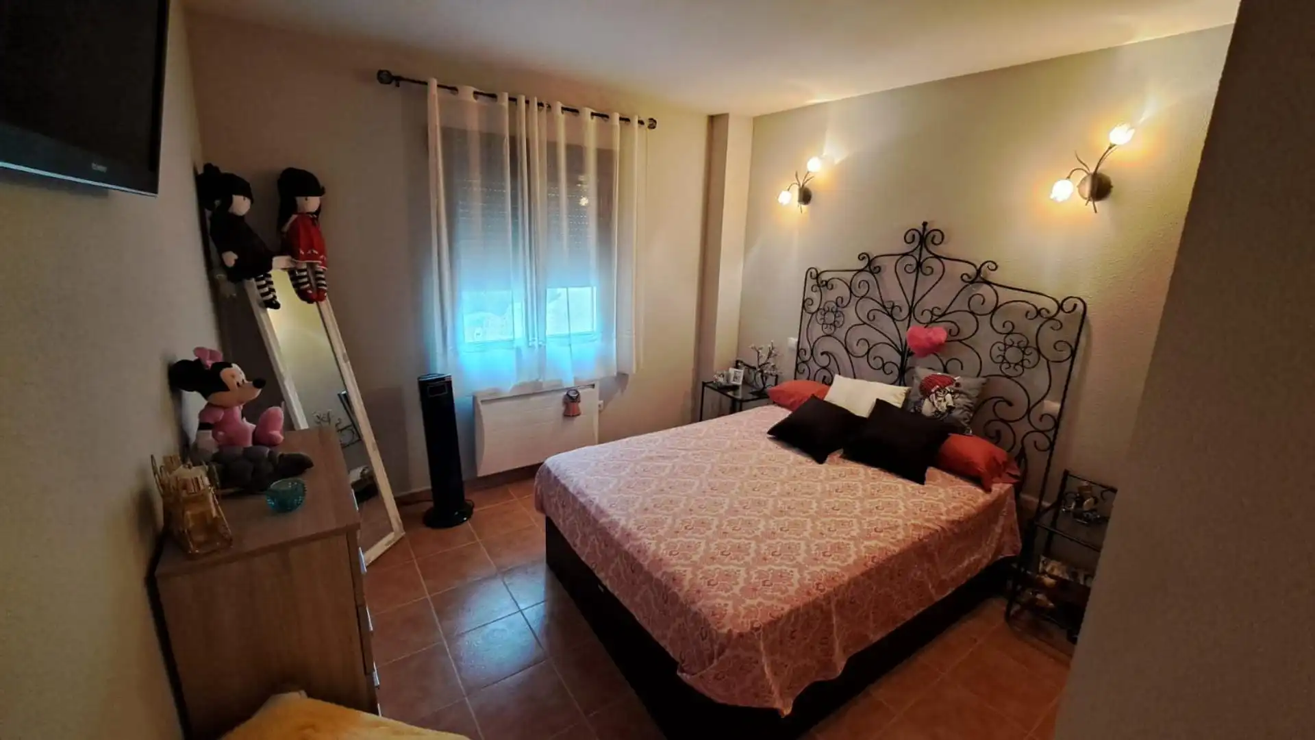 Piso en venta en Calle Castillo, 16, San Román de los Montes Habitación de Piso en venta en San Román de los Montes con Calefacción, Amueblado y Horno