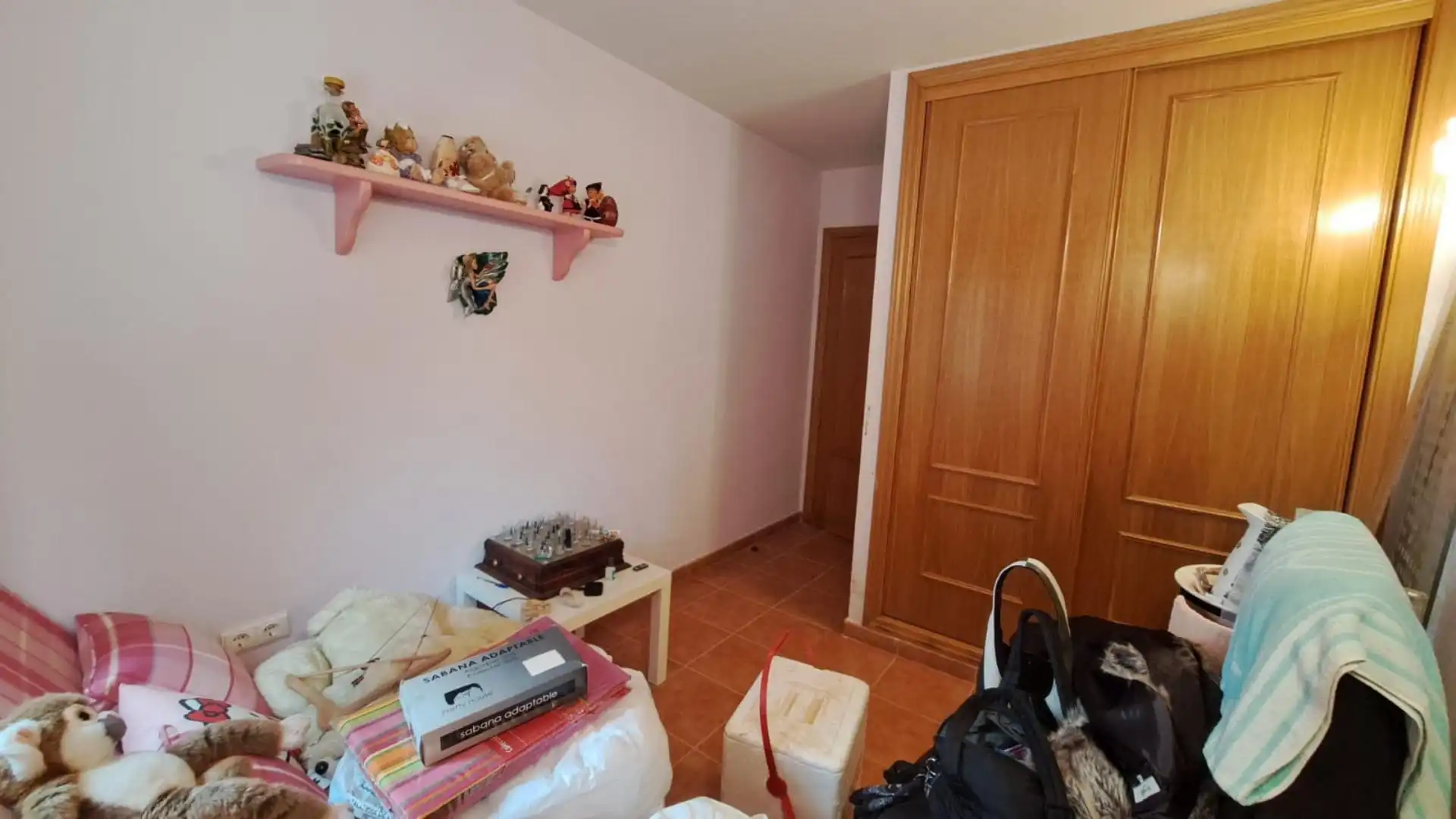 Piso en venta en Calle Castillo, 16, San Román de los Montes Habitación de Piso en venta en San Román de los Montes con Calefacción, Amueblado y Horno