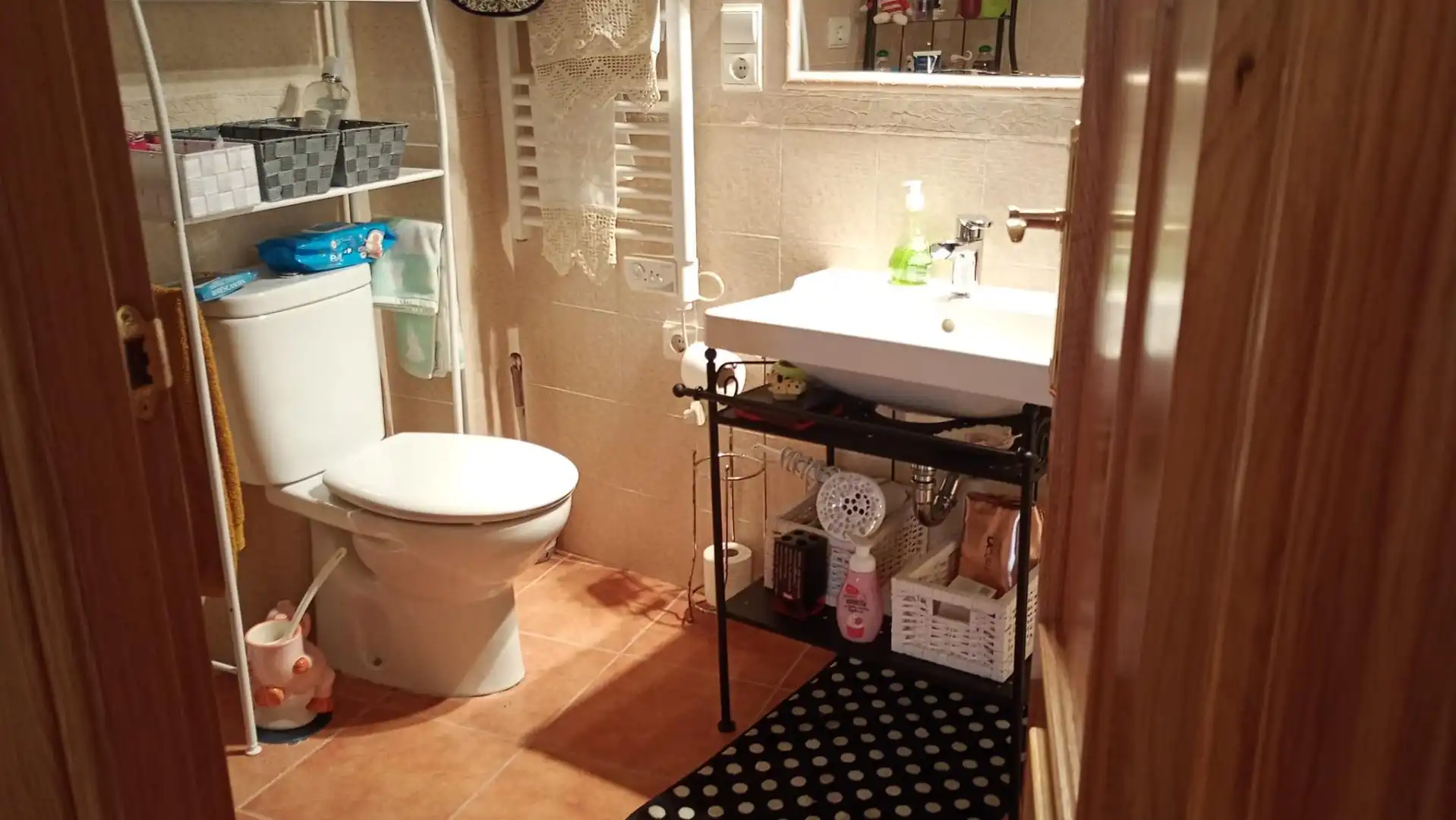 Piso en venta en Calle Castillo, 16, San Román de los Montes Baño de Piso en venta en San Román de los Montes con Calefacción, Amueblado y Horno