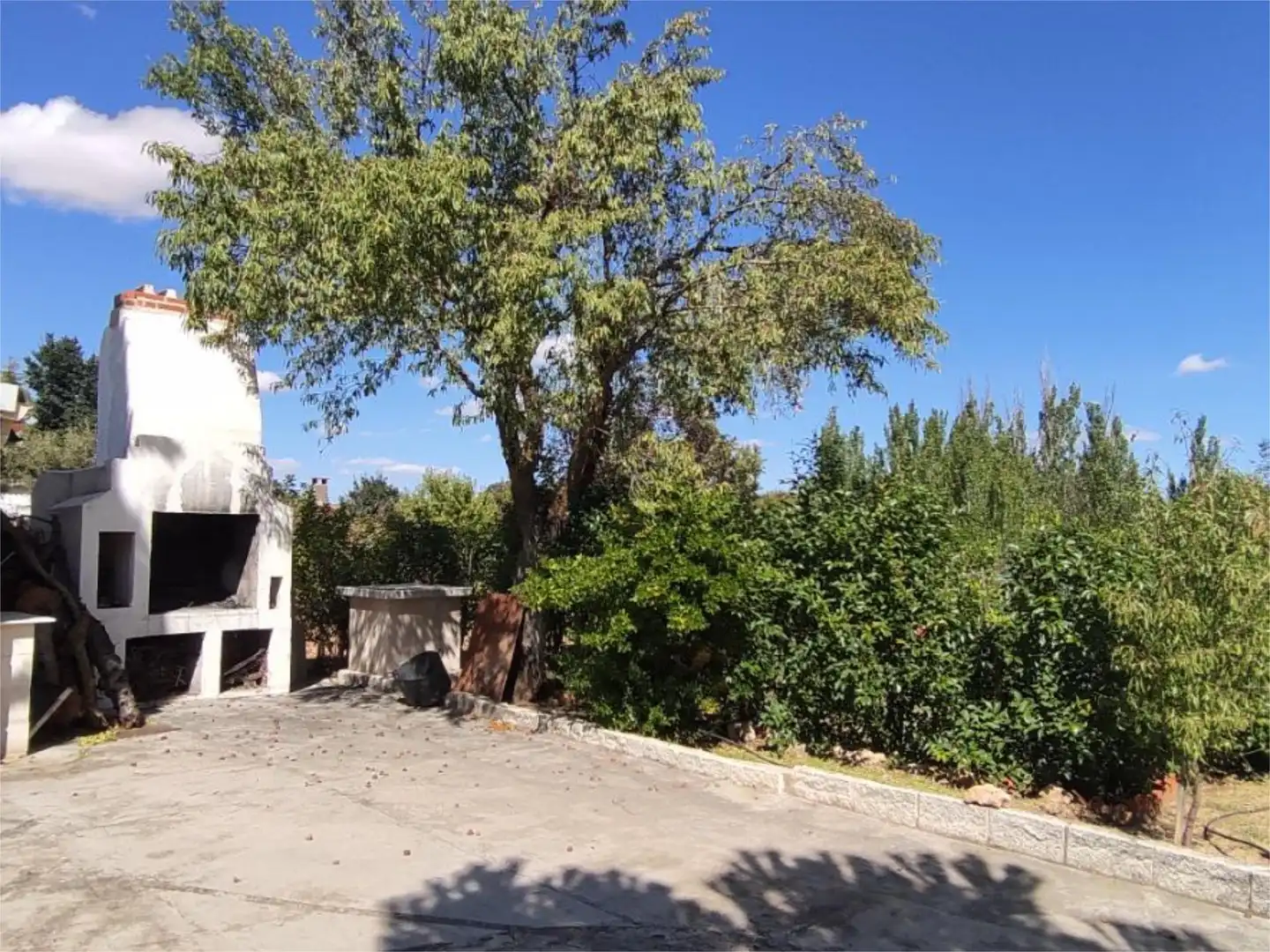 Vista exterior de Piso en venta en Tarancón con Jardín privado, Piscina y Amueblado