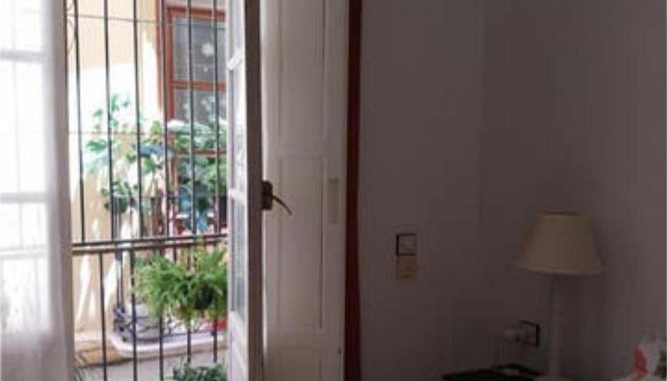 Piso de alquiler en Ensanche Centro - Puerto, Málaga Capital - imagen 1 Foto 1 de Piso de alquiler en Ensanche Centro - Puerto, Málaga Capital