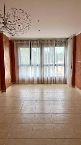 Piso en Alquiler en Plaza de l'Alacanti, 1 en Ciutat del Transport - La Salera