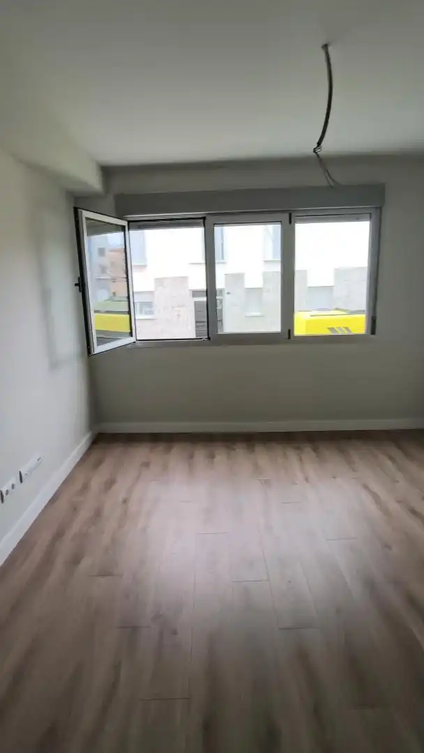Piso en venta en Calle Cocotero, 14, Siete Palmas Terraza de Piso en venta en Las Palmas de Gran Canaria con Piscina