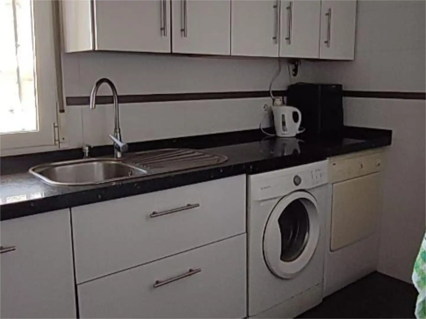 Houses for sale in Cortijo el Rubio, 14, El Higuerón Kitchen of Houses for sale in Córdoba with Air Conditioner, Heating and Private garden