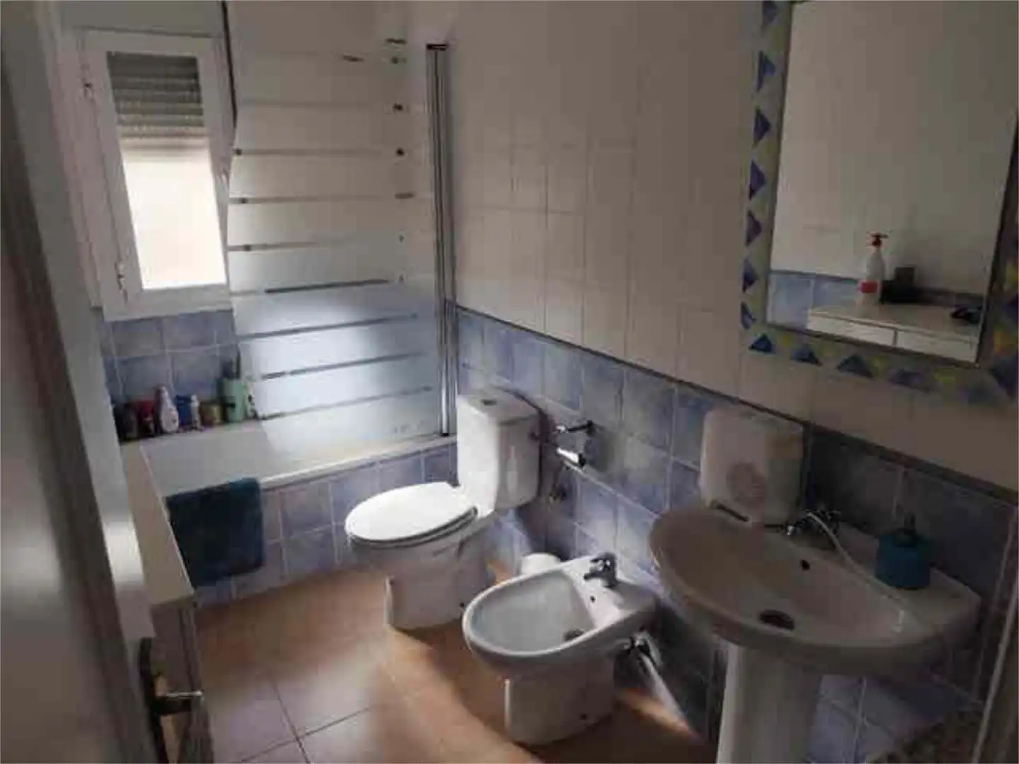Casa o chalet en venta en Valverde del Camino Baño de Casa o chalet en venta en Valverde del Camino con Terraza