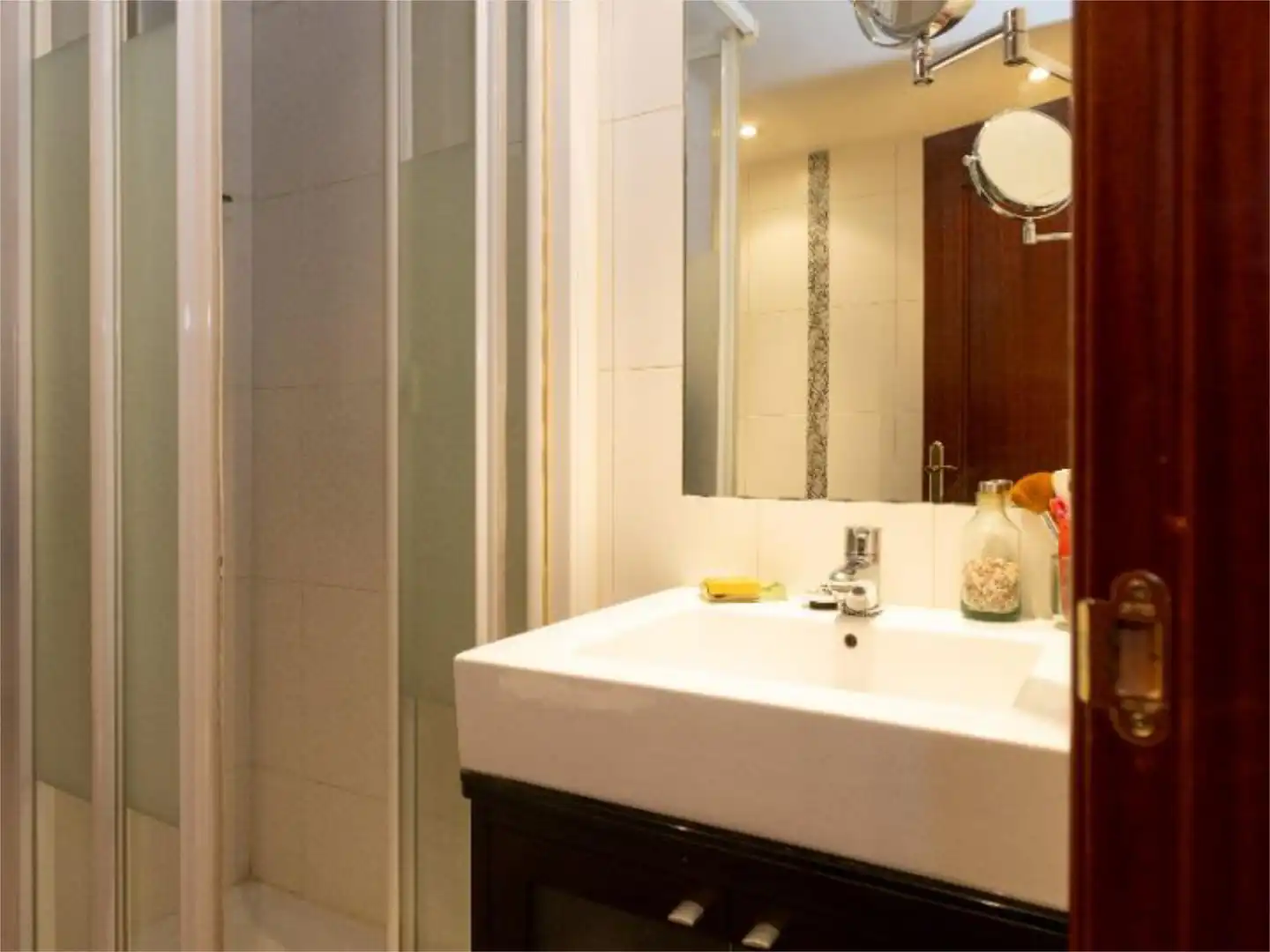 Bathroom of Flat for sale in  Madrid Capital  with Air Conditioner and Balcony