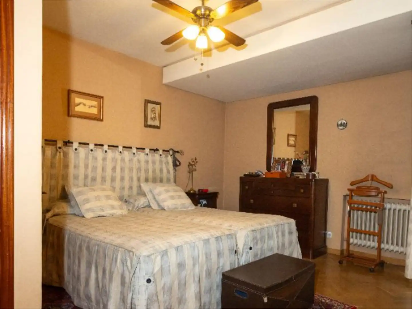 Flat for sale in  Madrid Capital  with Air Conditioner and Balcony