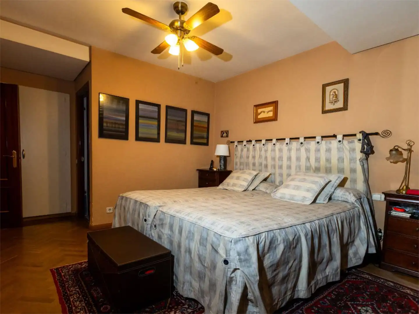 Bedroom of Flat for sale in  Madrid Capital  with Air Conditioner and Balcony