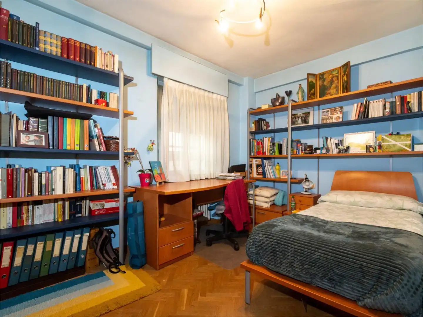 Bedroom of Flat for sale in  Madrid Capital  with Air Conditioner and Balcony