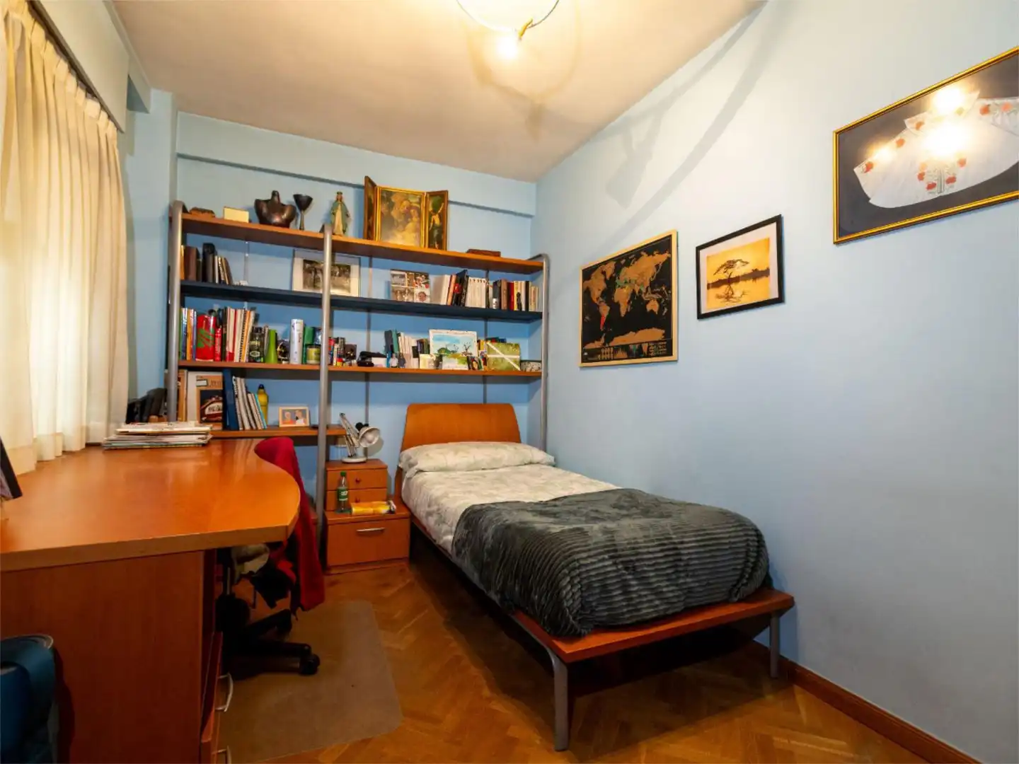 Bedroom of Flat for sale in  Madrid Capital  with Air Conditioner and Balcony